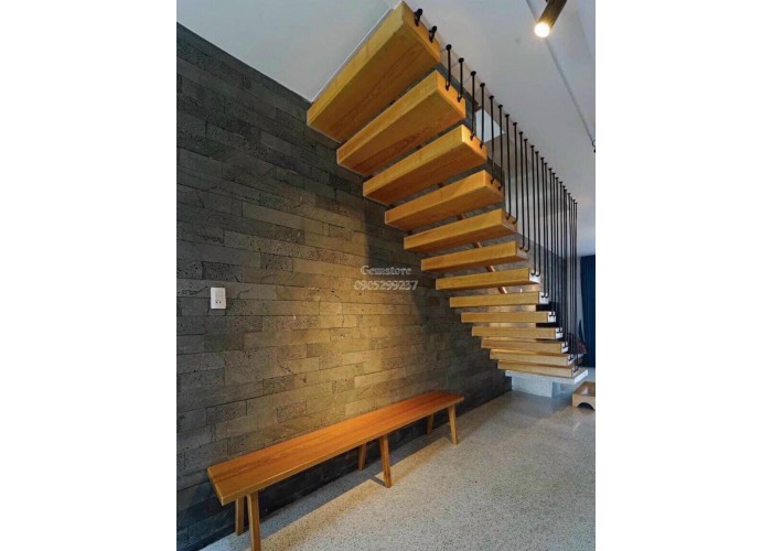 Đá Ong Xám Ốp Giếng Trời