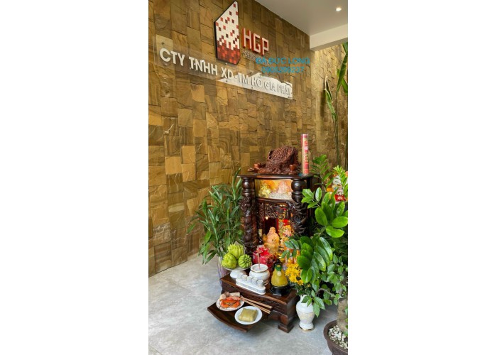 Đá Vàng Sa Mạc Ốp Giếng Trời
